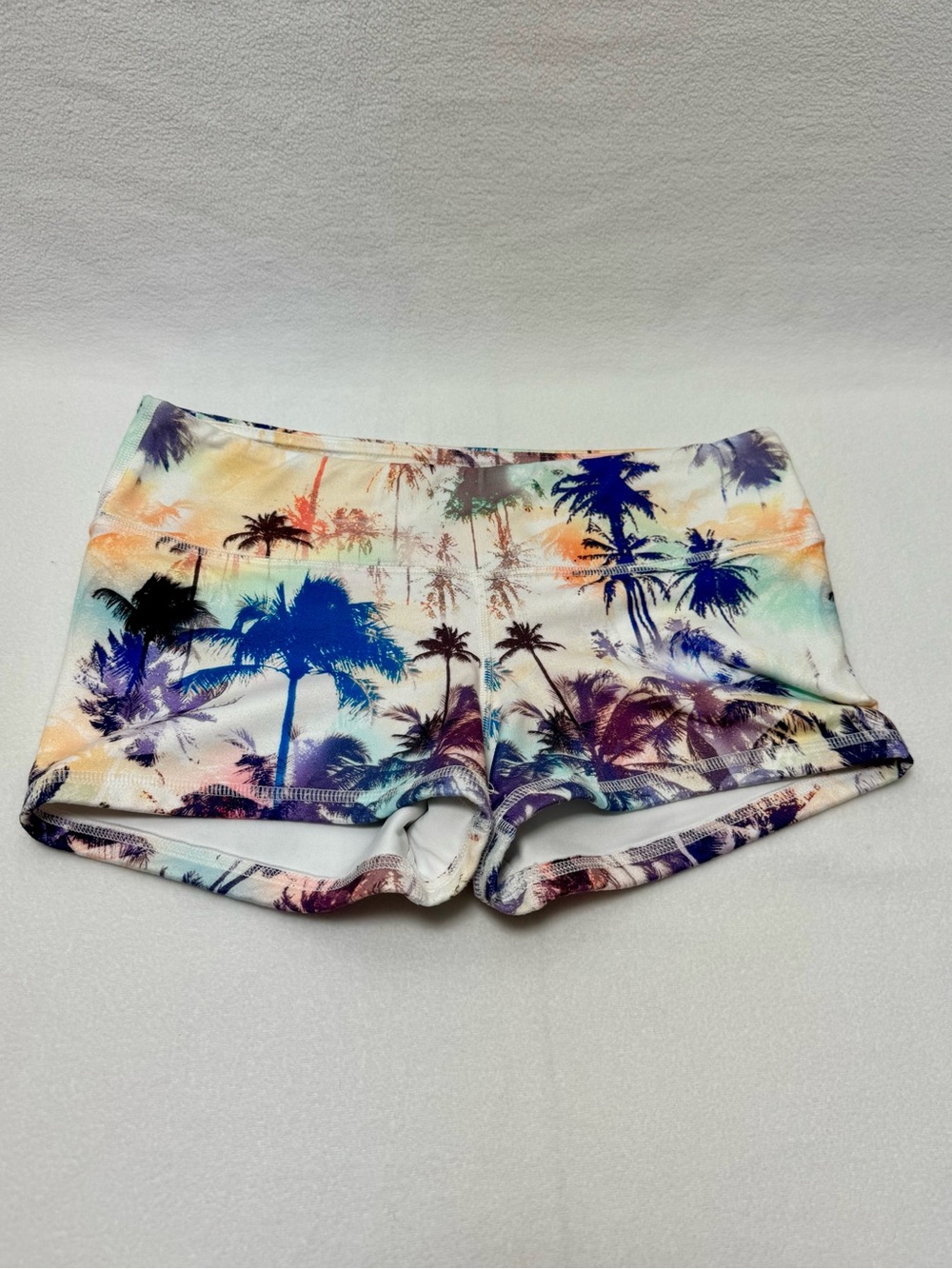 FLEO Rare Discontinued Minty Palms Athletic Shorts S